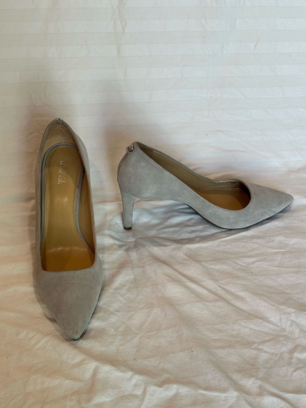 Michael Kors Light Gray Suede Pointed-Toe Mid Heel Pumps